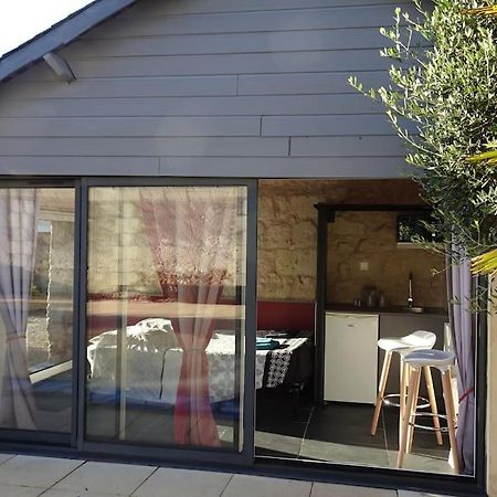 Ferienwohnung Studio Privatif Au Calme Brain-sur-Allonnes Exterior foto