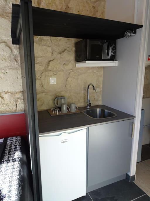 Ferienwohnung Studio Privatif Au Calme Brain-sur-Allonnes Exterior foto