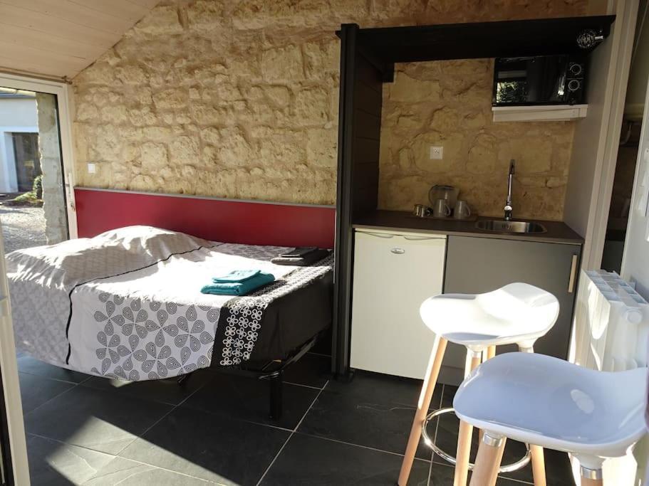 Ferienwohnung Studio Privatif Au Calme Brain-sur-Allonnes Exterior foto